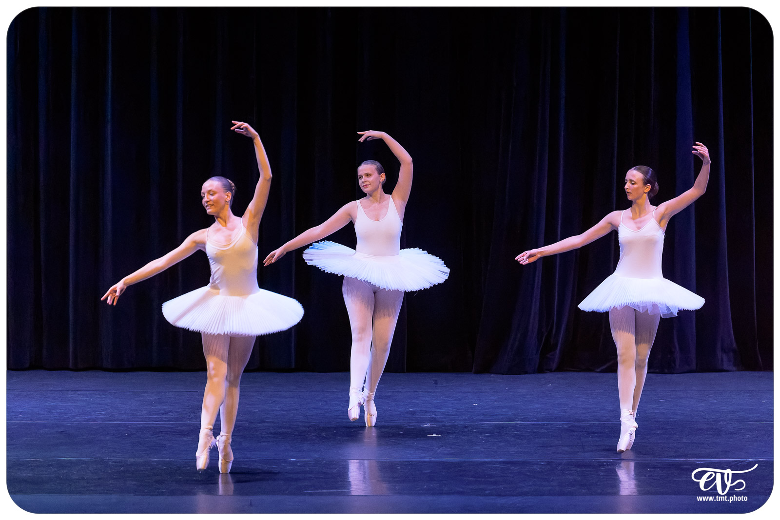 ECOLE DE DANSE CÉCILE ADAMOW